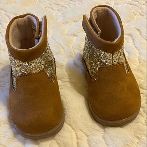Carters Every Step Booties size 3.5